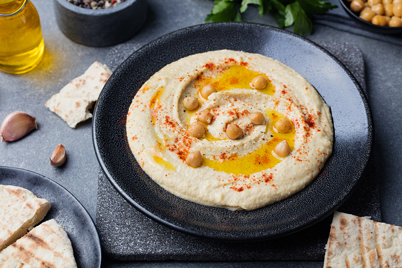 Serving and side dish ideas for hummus